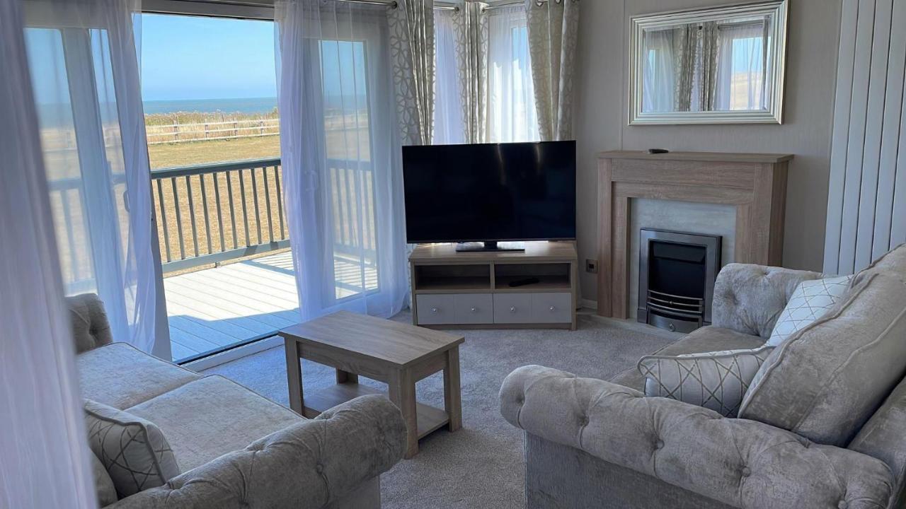 Stunning Caravan With Full Sea Views At Broadland Sands In Suffolk Ref 20236bs Campsite
