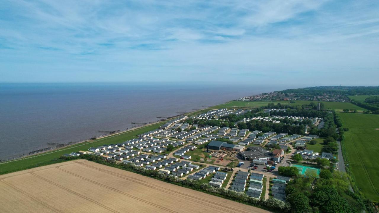 Campsite Stunning Caravan With Full Sea Views At Broadland Sands In Suffolk Ref 20236bs Hopton on Sea
